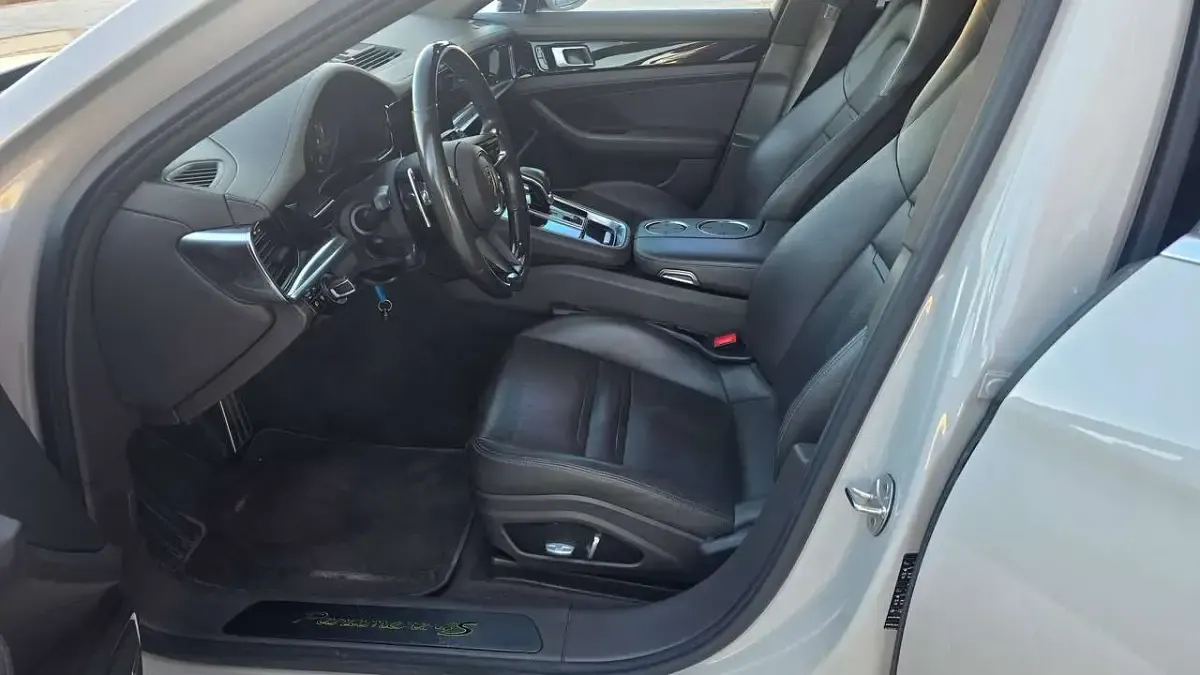 Usata Porsche Panamera 441 CV (324 kW) 2021 Other Utilitaria