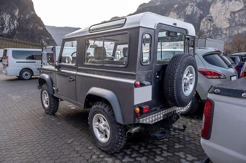 Usata Land Rover Defender 122 CV (89 kW) 1999 Nero SUV