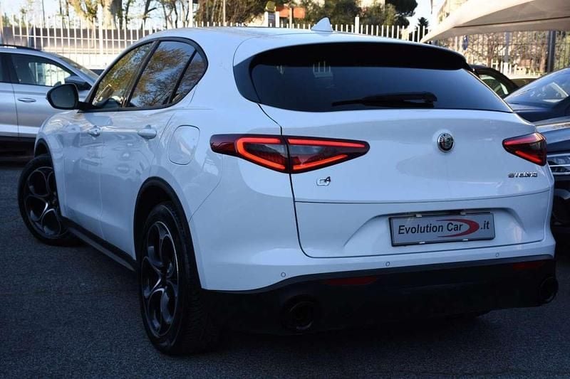 Usata Alfa Romeo Stelvio Sprint 190 CV (139 kW) 2022 Bianco SUV