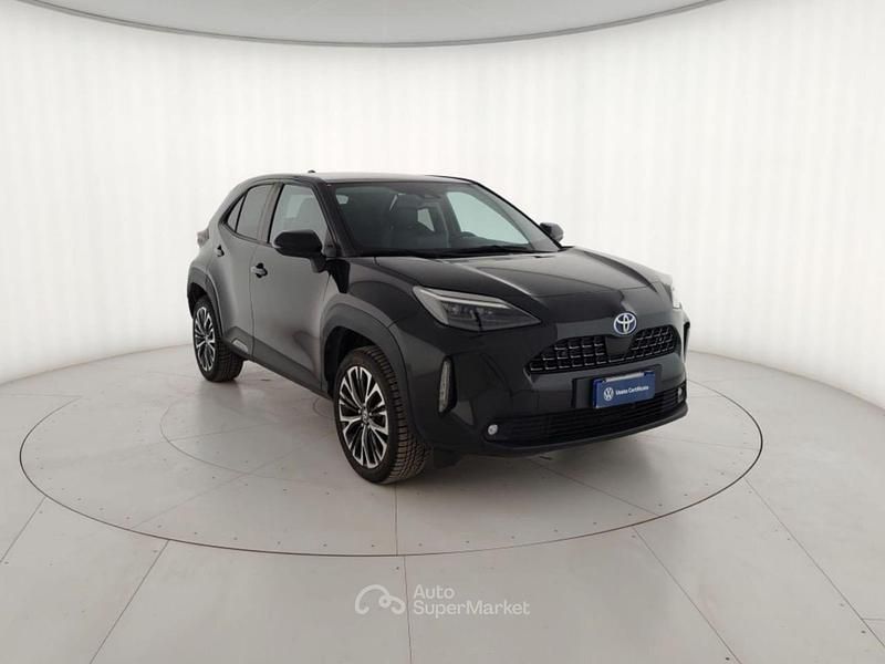 Usata Toyota Yaris Cross Lounge 116 CV (85 kW) 2022 Nero SUV