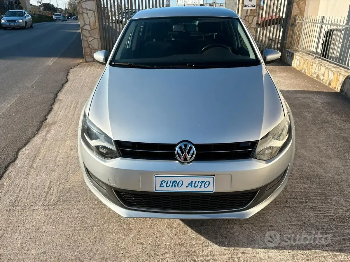 Usata VW Polo Comfortline 90 CV (66 kW) 2011 Grigio Utilitaria