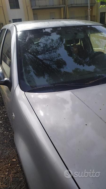 Usata VW Golf IV 115 CV (84 kW) 2001 Grigio Berlina