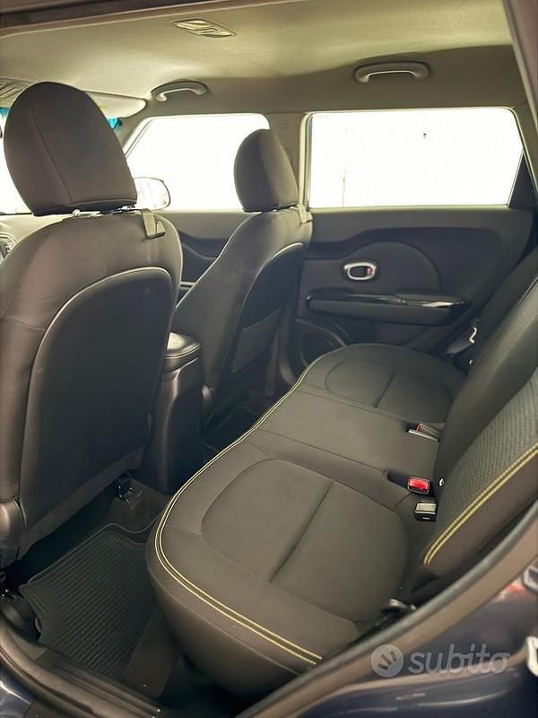 Usata Kia Soul 136 CV (100 kW) 2015 Blu SUV