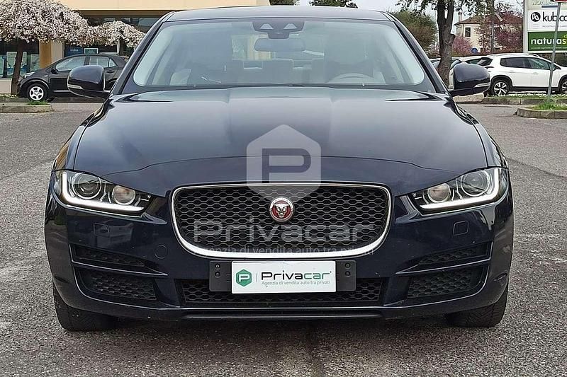 Usata Jaguar XE Prestige 179 CV (131 kW) 2018 Blu Berlina