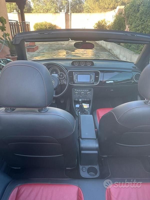 Usata VW Beetle Cabriolet 2015 Nero Cabrio