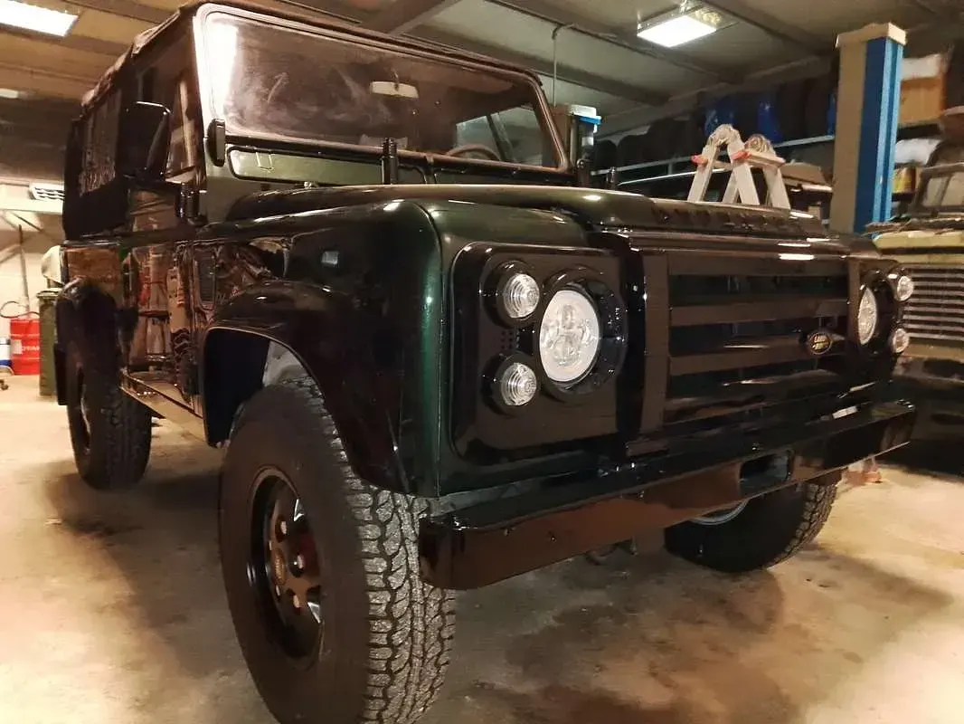 Usata Land Rover Defender 114 CV (83 kW) 2001 Verde SUV