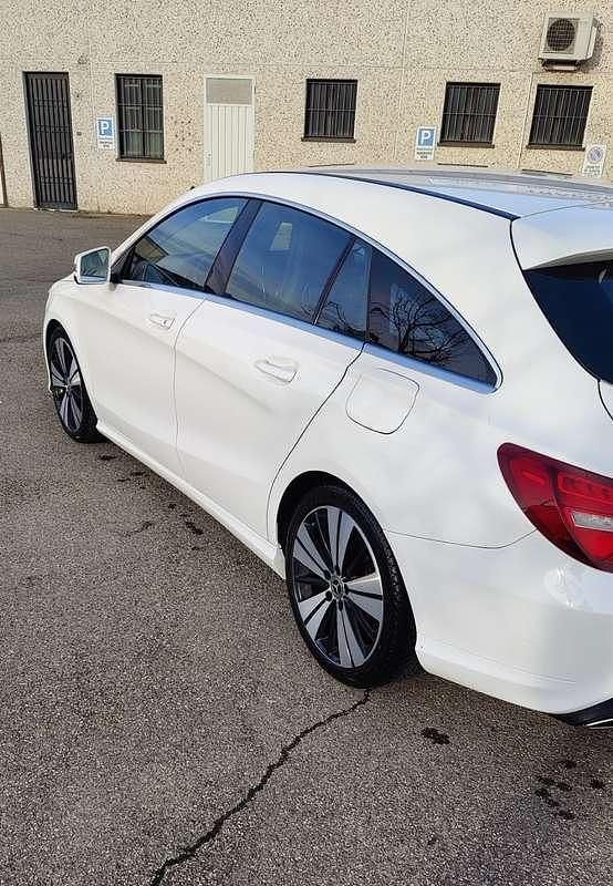 Usata Mercedes CLA200 Shooting Brake 136 CV (100 kW) 2019 Bianco Station wagon