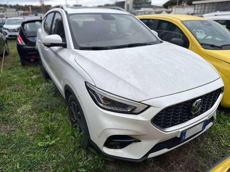 Usata MG ZS Luxury 111 CV (81 kW) 2023 Bianco SUV