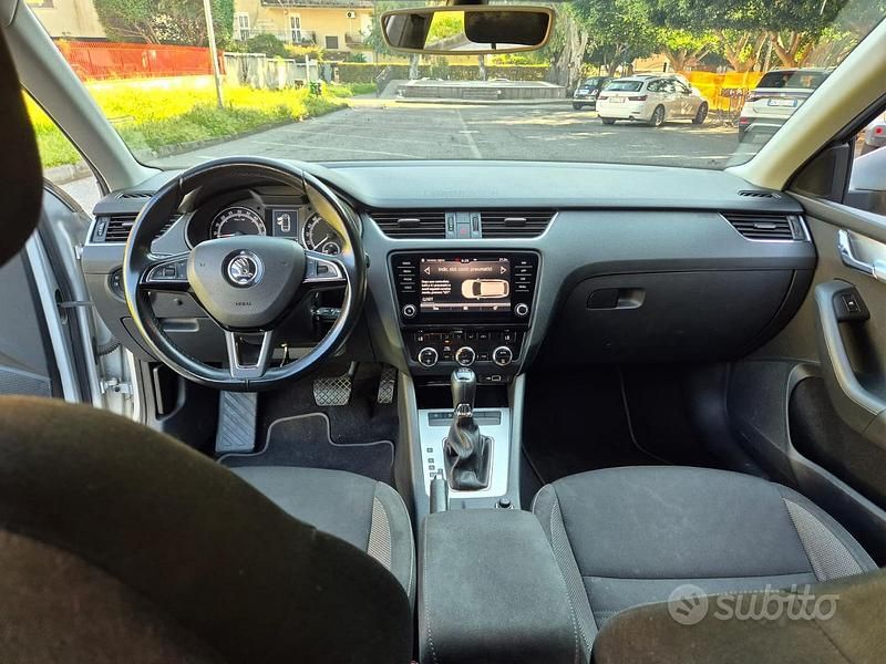 Gebraucht Skoda Octavia 116 PS (85 kW) 2018 Grau Kombi