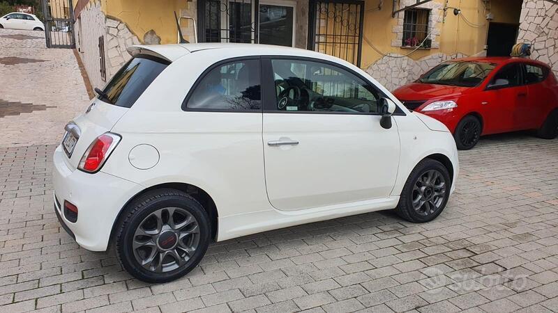 Usato 2015 Fiat 500 1.2 Benzin 69 CV (8.950 €)
