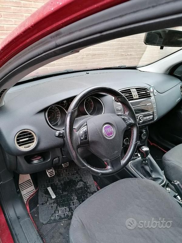 Usata Fiat Bravo 2007 Rosso Utilitaria