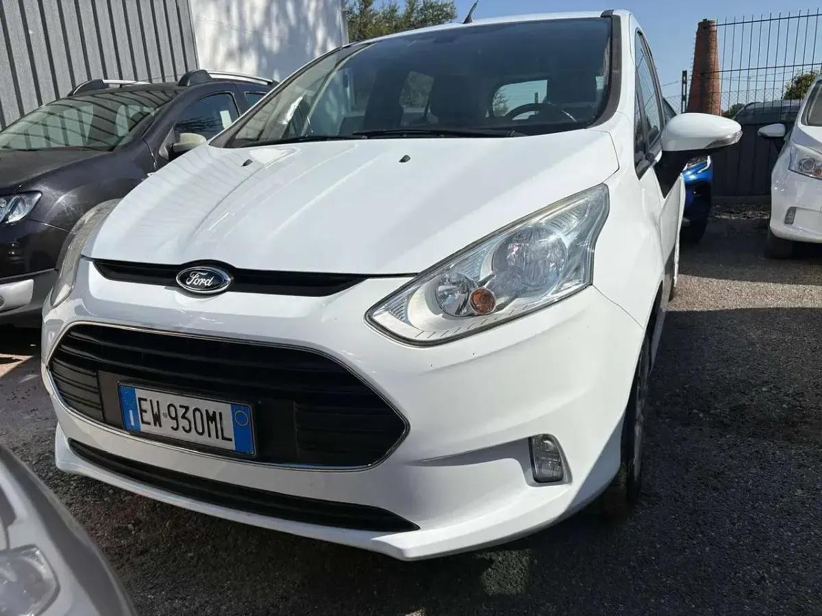 Usata Ford B-MAX 86 CV (63 kW) 2014 Bianco Monovolume
