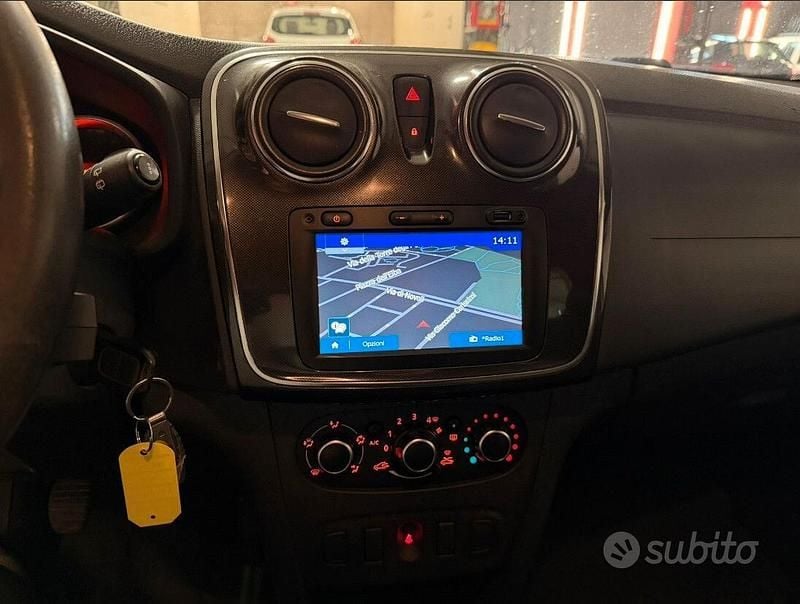 Usata Dacia Sandero Stepway 90 CV (66 kW) 2018 Bianco Berlina