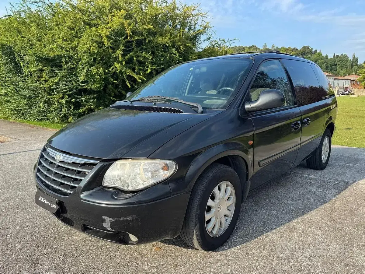 Usata Chrysler Voyager 150 CV (110 kW) 2004 Monovolume