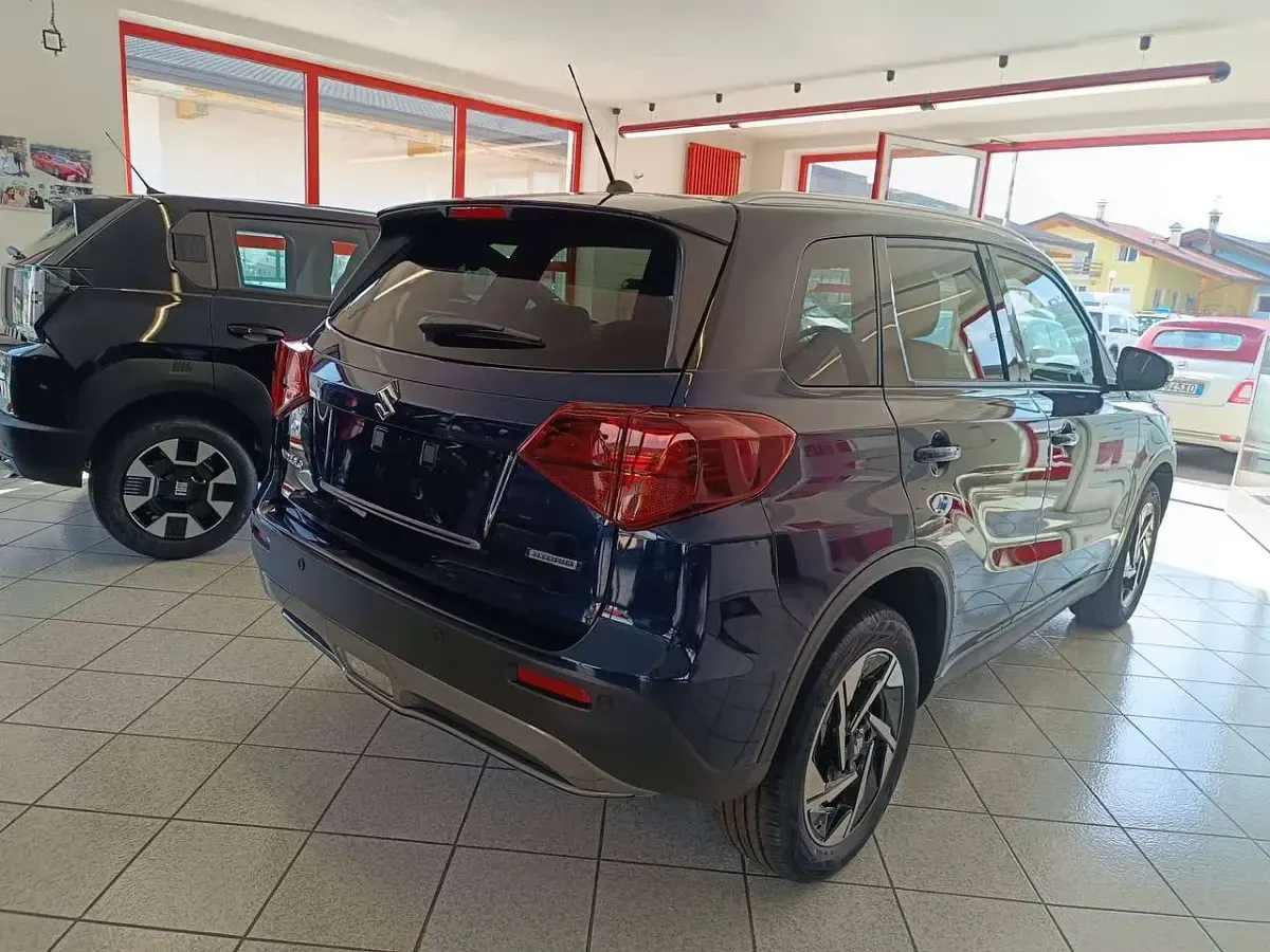 Nuova Suzuki Vitara 110 CV (80 kW) 2026 Blu/azzurro SUV