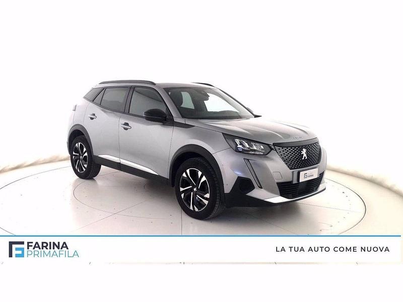 Usata Peugeot 2008 Allure 102 CV (75 kW) 2023 Grigio artense SUV