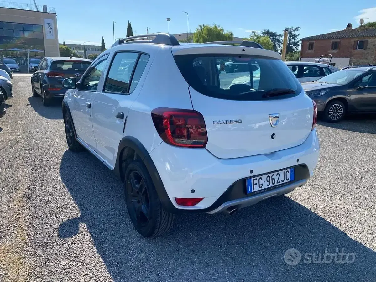 Usata Dacia Sandero Stepway 90 CV (66 kW) 2019 Bianco Berlina