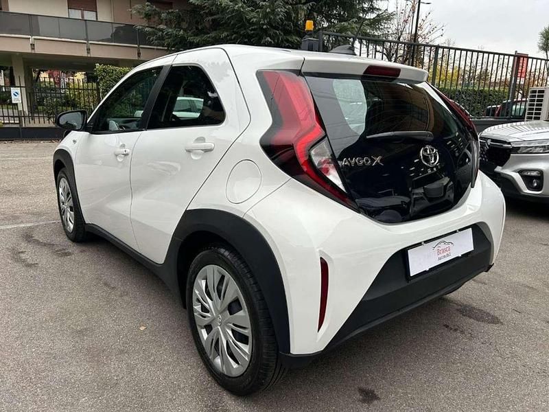 Usata Toyota Aygo X Active 72 CV (52 kW) 2024 Bianco SUV