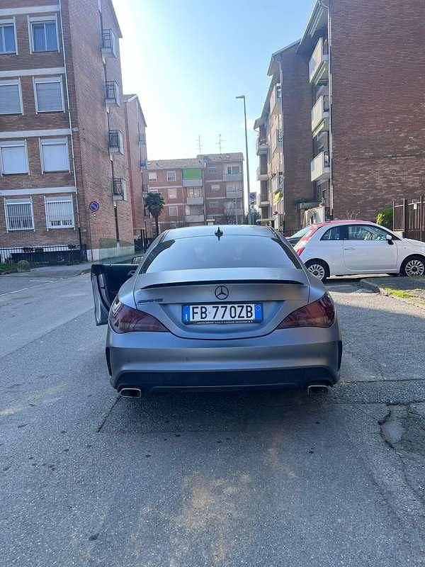 Usata Mercedes CLA200 Business 136 CV (100 kW) 2015 Berlina