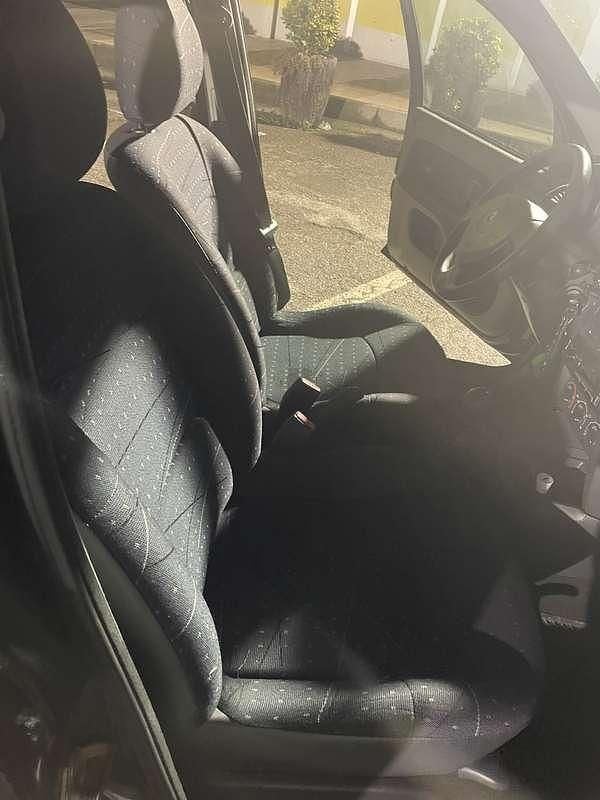 Usata Renault Clio II 58 CV (42 kW) 2002 Berlina