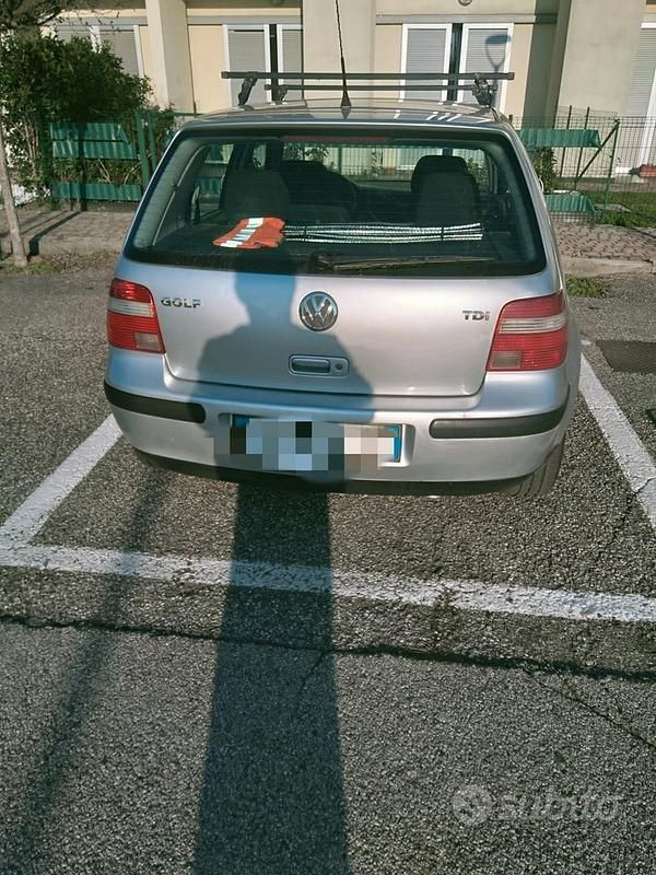 Usata VW Golf IV 2003 Grigio Berlina