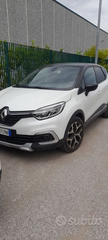 Usata Renault Captur 131 CV (96 kW) 2020 Bianco SUV