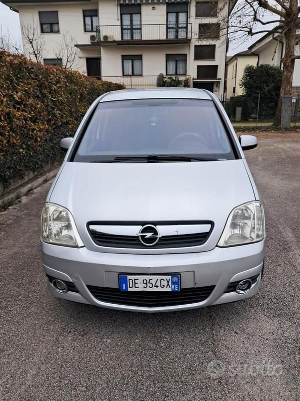 Usata Opel Meriva Cosmo 2006 Grigio Monovolume
