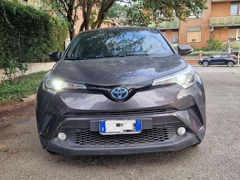 Usata Toyota C-HR Lounge 98 CV (72 kW) 2017 Grigio SUV