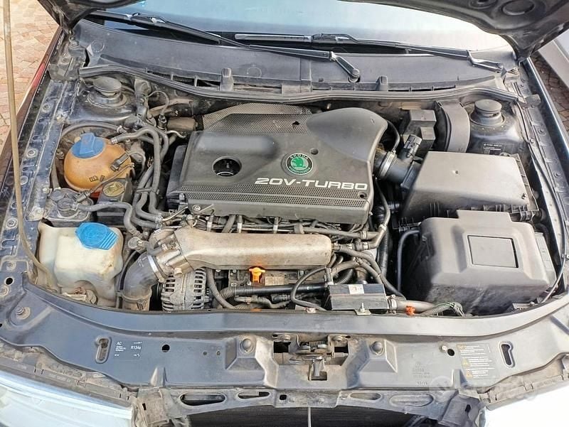 Usata Skoda Octavia RS 180 CV (132 kW) 2002 Nero Berlina