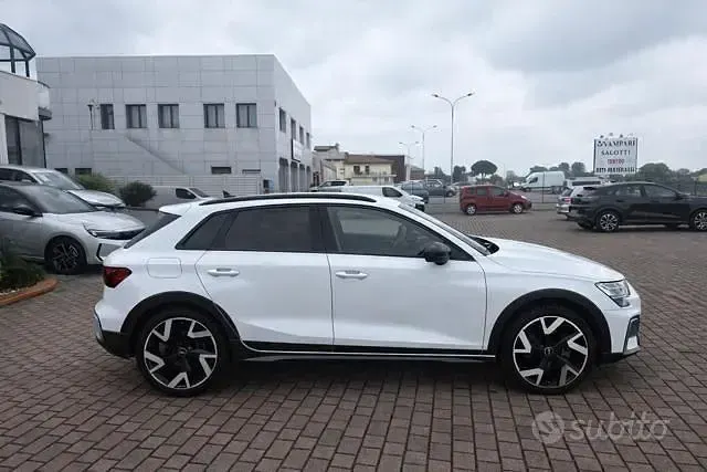 Usata Audi A3 S-Line 150 CV (110 kW) 2024 Bianco Berlina