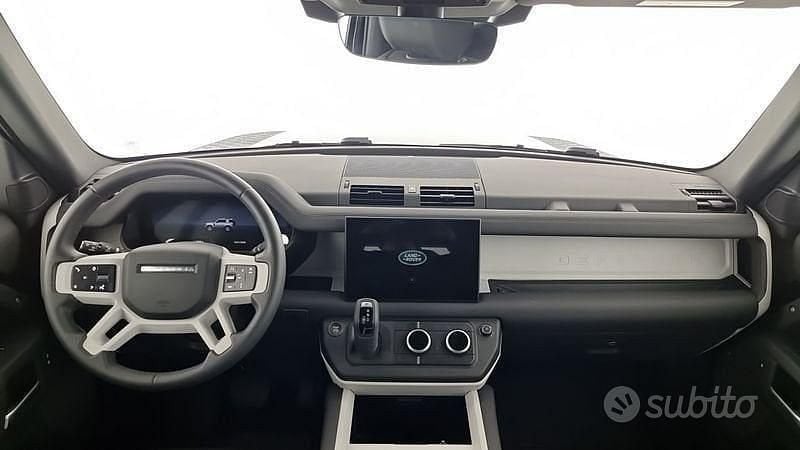 Usado Land Rover Defender S 250 HP (183 kW) 2025 Preto SUV