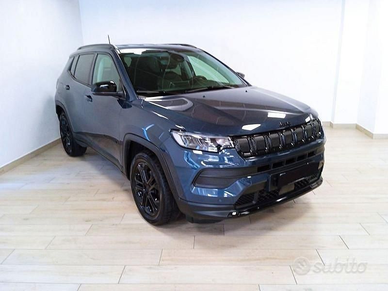 Blu Usata 2022 Jeep Compass Night Eagle SUV | 23.900 € (Cara) - Immagine 1/4