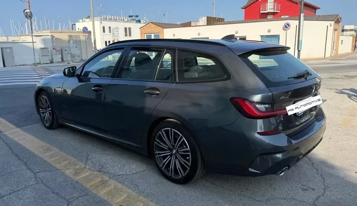 Usata BMW 320 M Sport 190 CV (139 kW) 2021 Grigio Station wagon