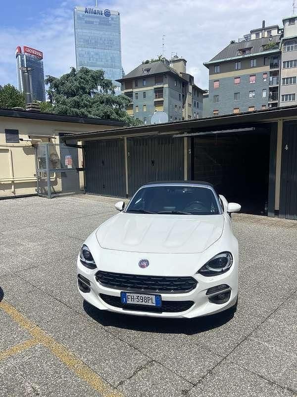 Usata Fiat 124 Spider Lusso 140 CV (102 kW) 2017 Cabrio