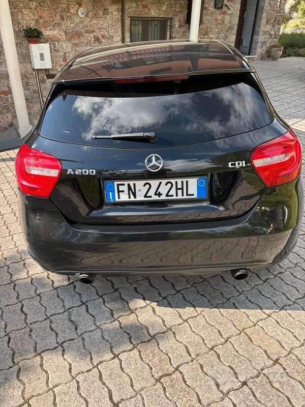 Usata Mercedes A200 136 CV (100 kW) 2014 Nero Berlina