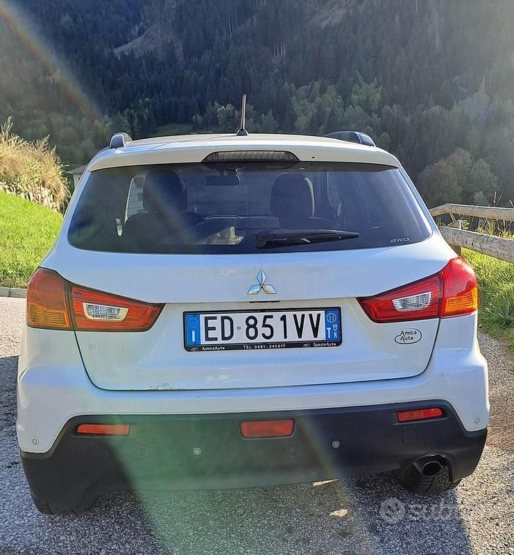 Usata Mitsubishi ASX 150 CV (110 kW) 2011 Bianco SUV