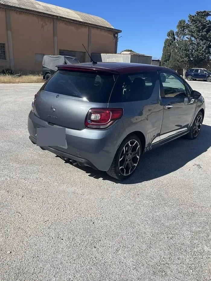 Usata DS Automobiles DS3 Sport Chic 112 CV (82 kW) 2010 Grigio Berlina