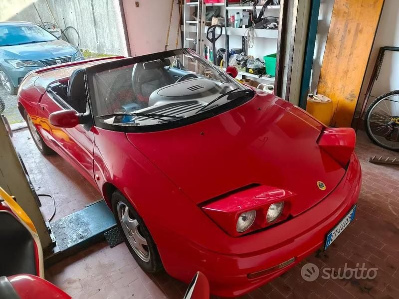 Usata Lotus Elan 170 CV (125 kW) 1991 Rosso Cabrio
