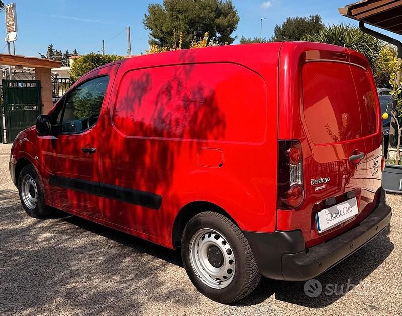 Usata Citroën Berlingo 99 CV (72 kW) 2017 Rosso Monovolume
