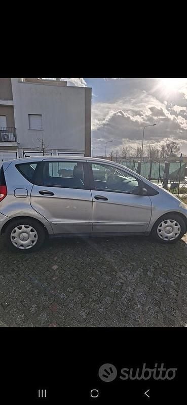 Usata Mercedes A180 109 CV (80 kW) 2006 Grigio Berlina