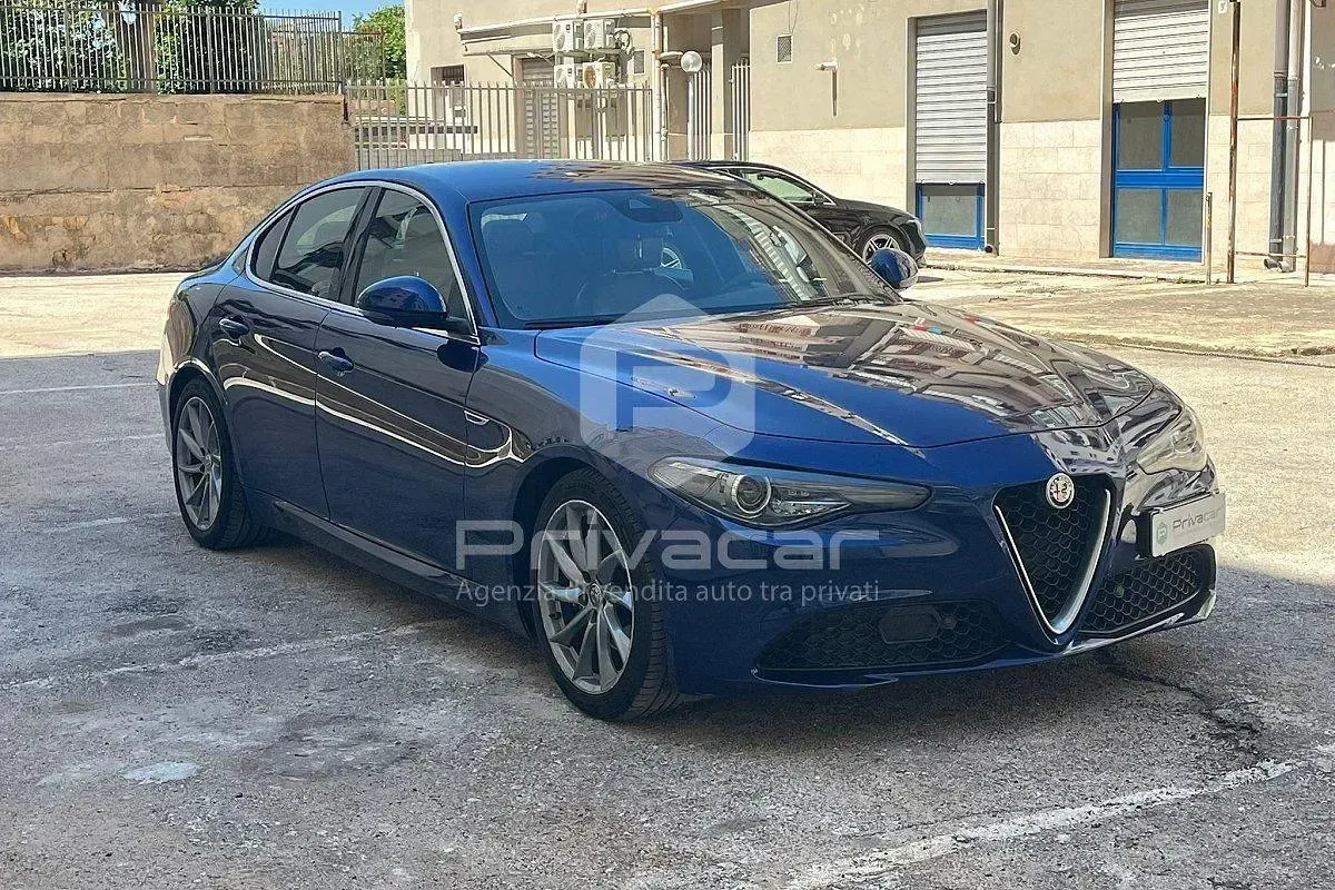 Usata Alfa Romeo Giulia Business 180 CV (132 kW) 2016 Blu Berlina