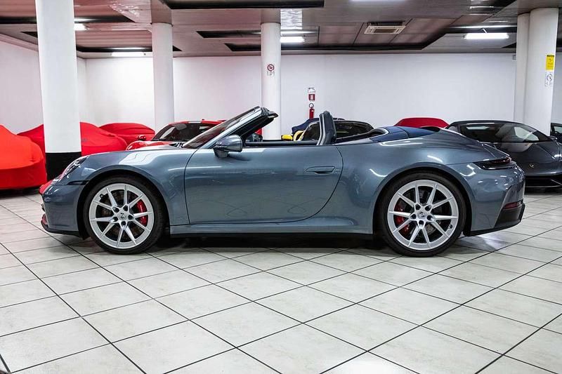 Nuova Porsche 911 Carrera S Cabriolet Sport 480 CV (353 kW) 2025 Grigio vanadio Cabrio