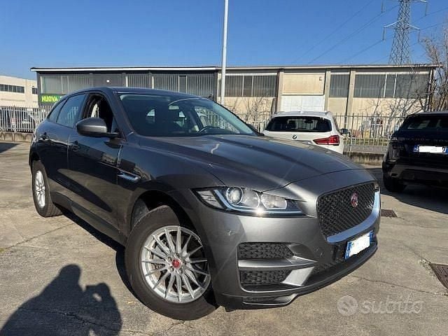 Usata Jaguar F-Pace Pure 180 CV (132 kW) 2018 Grigio scuro SUV