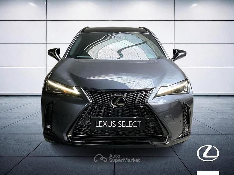 Usata Lexus UX 184 CV (135 kW) 2023 Nero SUV