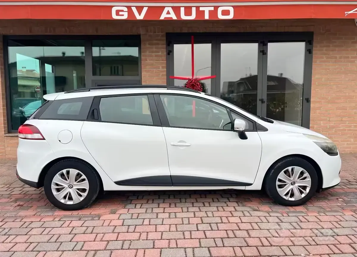 Usata Renault Clio 75 CV (55 kW) 2015 Bianco Station wagon