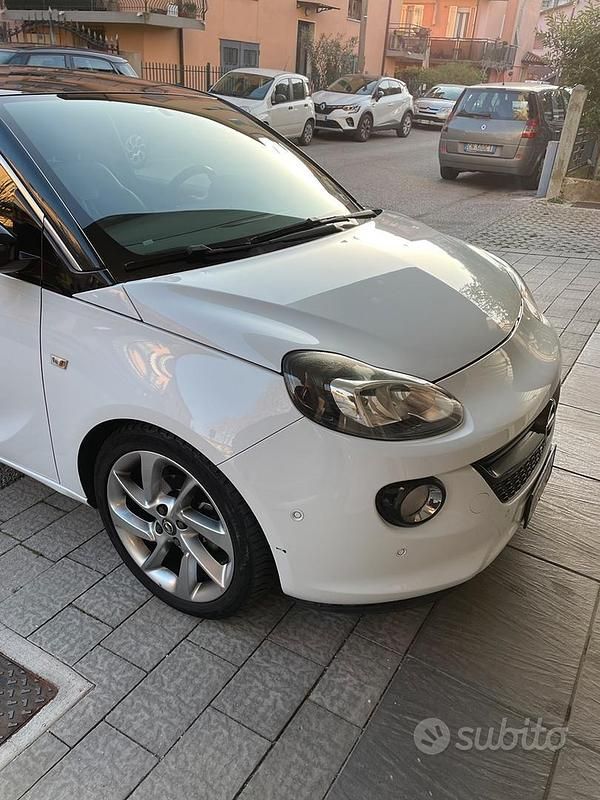 Usata Opel Adam Glam 70 CV (51 kW) 2013 Bianco Utilitaria