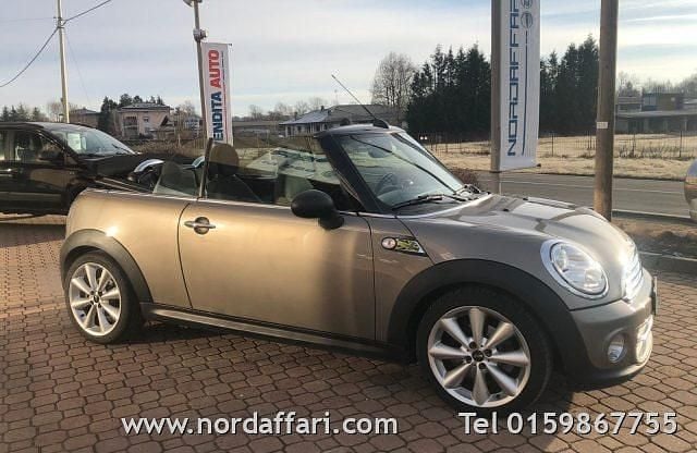 Usata Mini Cooper 122 CV (89 kW) 2014 Antracite Utilitaria