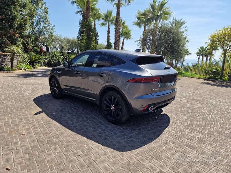 Usata Jaguar E-Pace R 200 CV (147 kW) 2018 Grigio SUV
