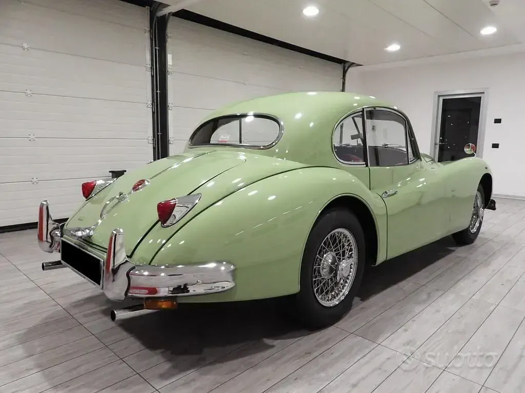 Usata Jaguar XJ6 SE 1950 Verde Berlina