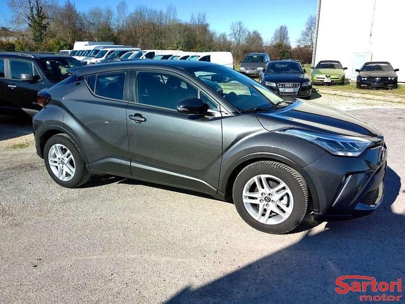 Usata Toyota C-HR 98 CV (72 kW) 2020 Grigio SUV